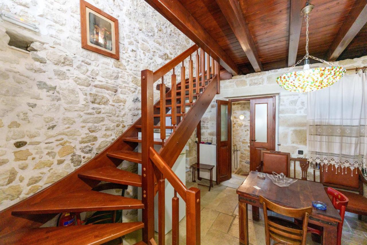 Traditional Cretan Houses,Agios Myronas Esterno foto