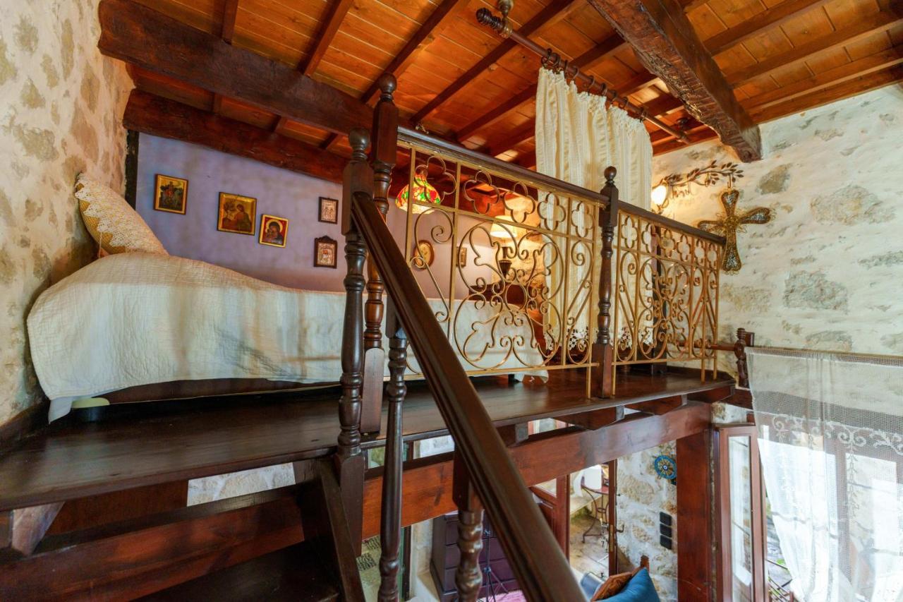 Traditional Cretan Houses,Agios Myronas Esterno foto